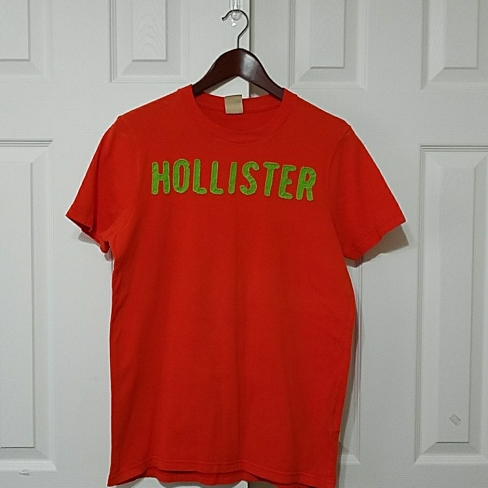 🎈SALE🎈Hollister t-shirt